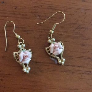 1928 rose and gold earrings